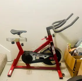Hw3013r Bladez Upright Exercise Bike Adjustable Seat 255 Lb Red/black