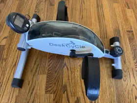 Dsk-spo-deskcycle-2blk Deskcycle Under Desk Bike Pedal Exerciser - Stationary Bikes -used
