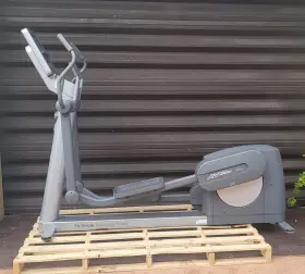95xi Life Fitness Elliptical Cross-trainer Total Body Trainer Ships Free