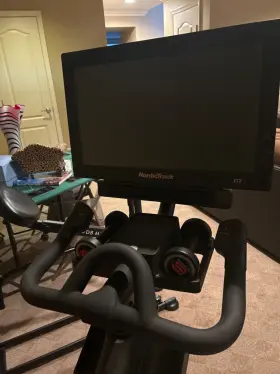 Ntex02117 Nordictrack Commercial S22i Studio Cycle