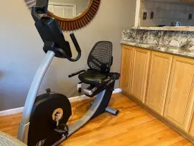 Vr25 Nordictrackvr25 Nordictrack Commercial Elite Ifit-enabled Recumbent Exercise Bike