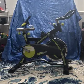 Proform 320-spx 320 Spx Aerobic Training Cycle Adjustable Seat Black/green