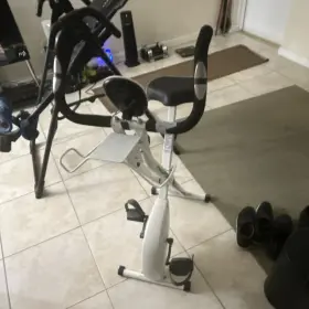 Pfevex75913.1 Proform Upright Exercise Bike White Magnetic Resistance Calorie Monitor