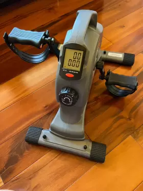 Sfb0418 Sunny Health Fitness Magnetic Mini Exercise Bike