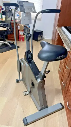 E4000 Vision Fitness - Stationary Exercise Bike