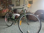 1970S Schwinn Mens Road Bike Vintage Suburban Pick Up Or Buyer Pay Shipping. Fixed Price $125.00.