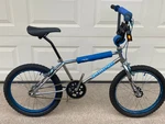 1984 Huffy Racing Challenger 4000 Old School Bmx Bike W/freewheel Rear. Fixed Price $350.00.